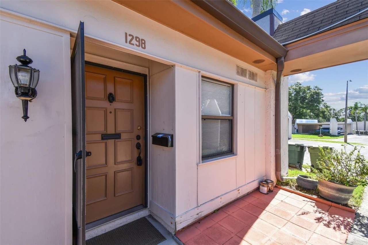 1298 MISSION HILLS BOULEVARD