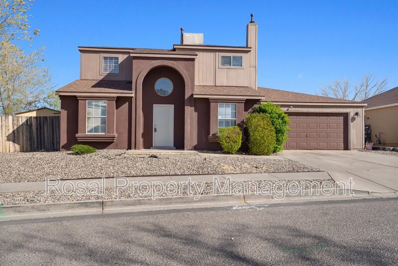 1648 Twinberry NE