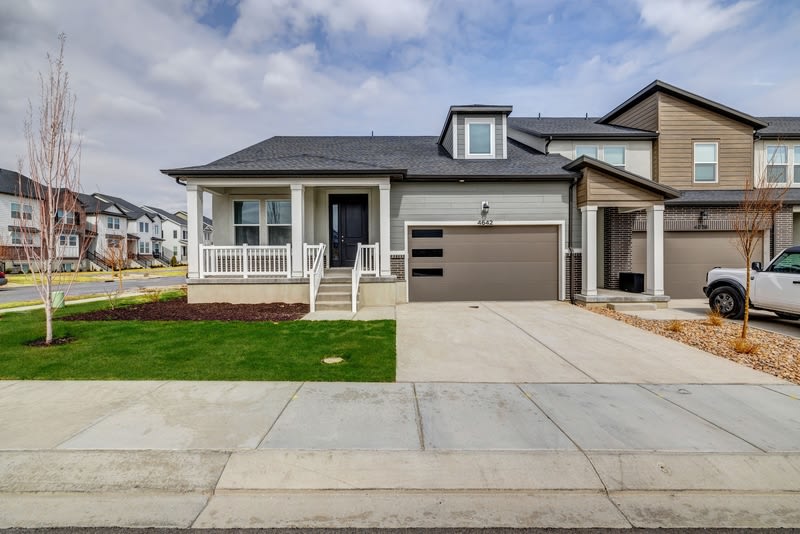 4642 West Hemsworth Lane