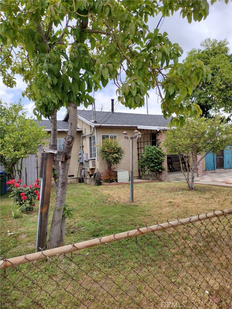 13033 Kamloops Street