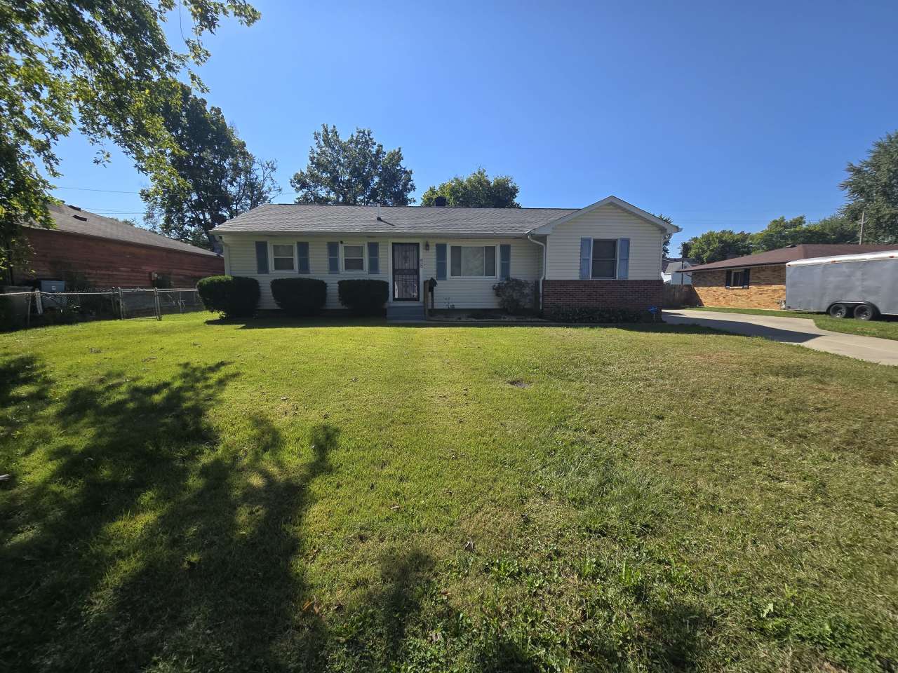 835 East Edwards Avenue