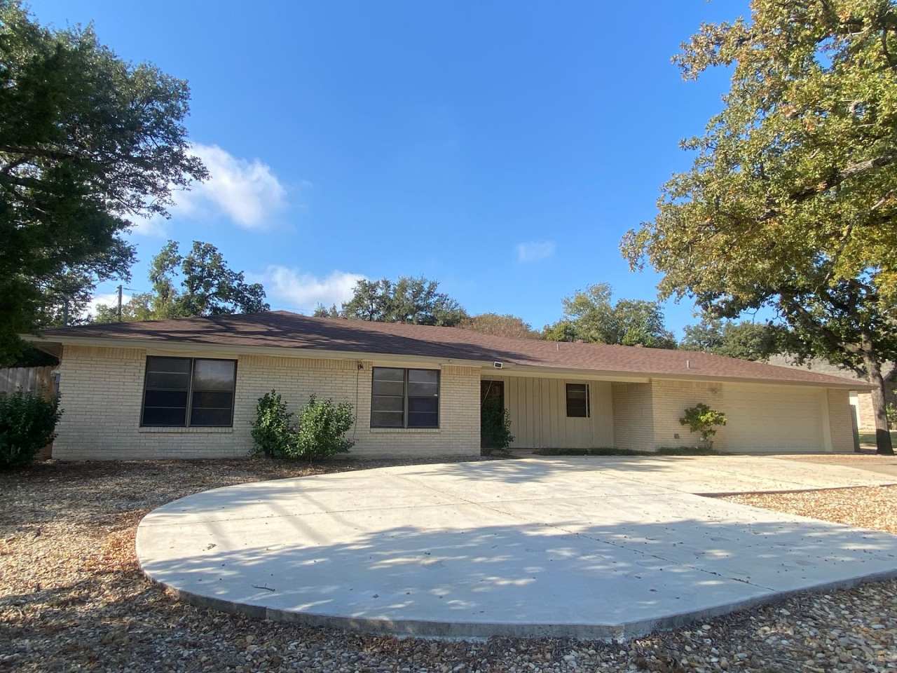 3 BEDROOM, NEAR BELTON HIGH SCHOOL