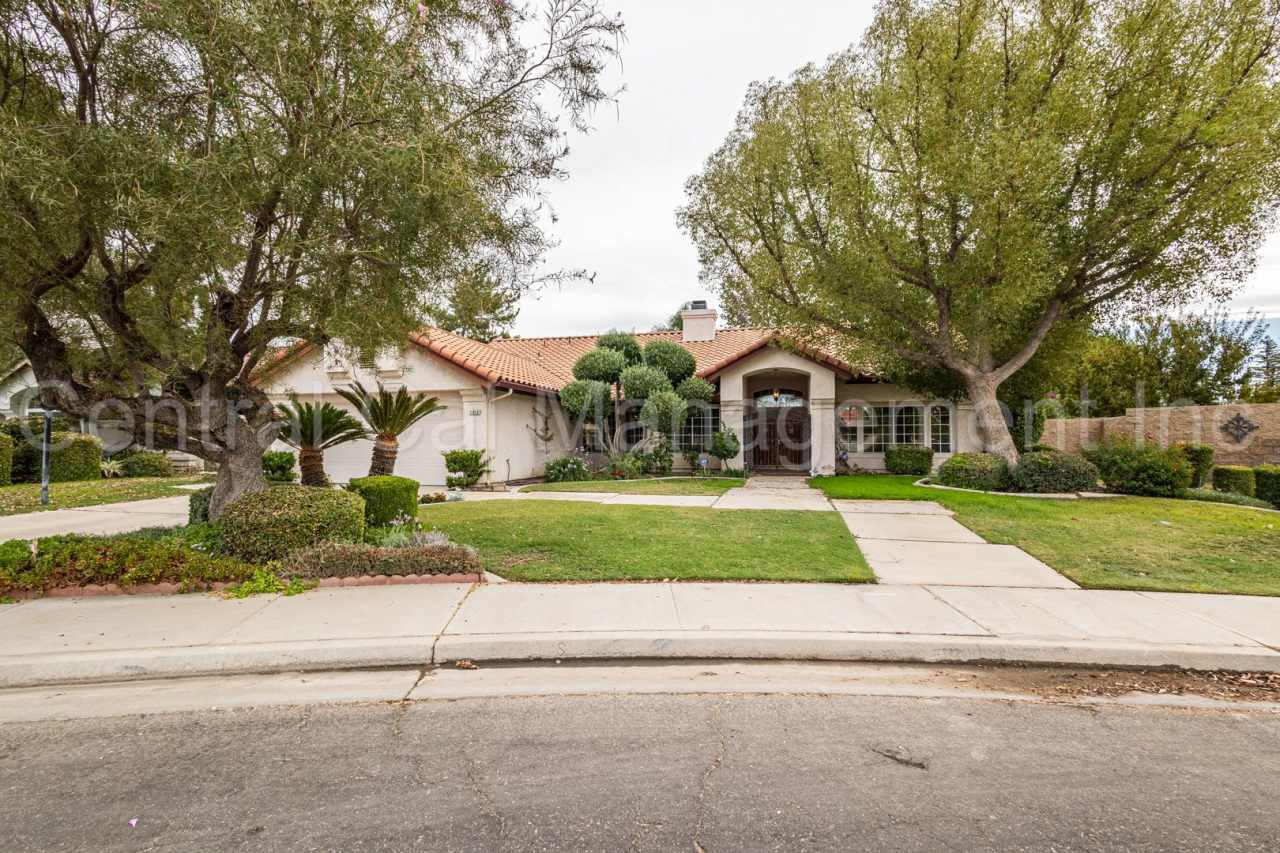 4 Bedroom/2.5 Bath Home with Paid Solar and a Pool - $2950 Per Month!