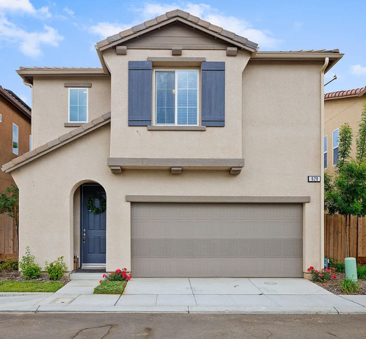 $2,195 Belmont  Fowler, 3 Bedroom - N Elise Ln, Fresno / Canyon Creek Community