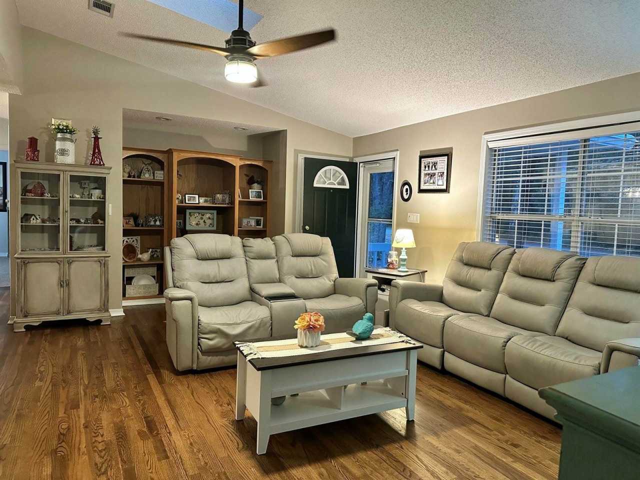 292 Grandview Avenue