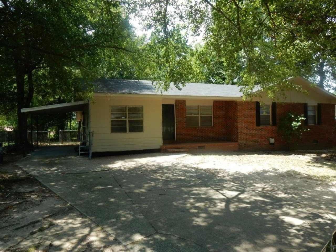 Cozy Home located off Buena Vista Road