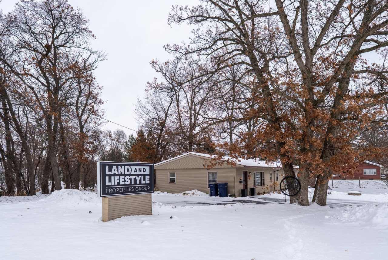 4256 Fox Hills Court