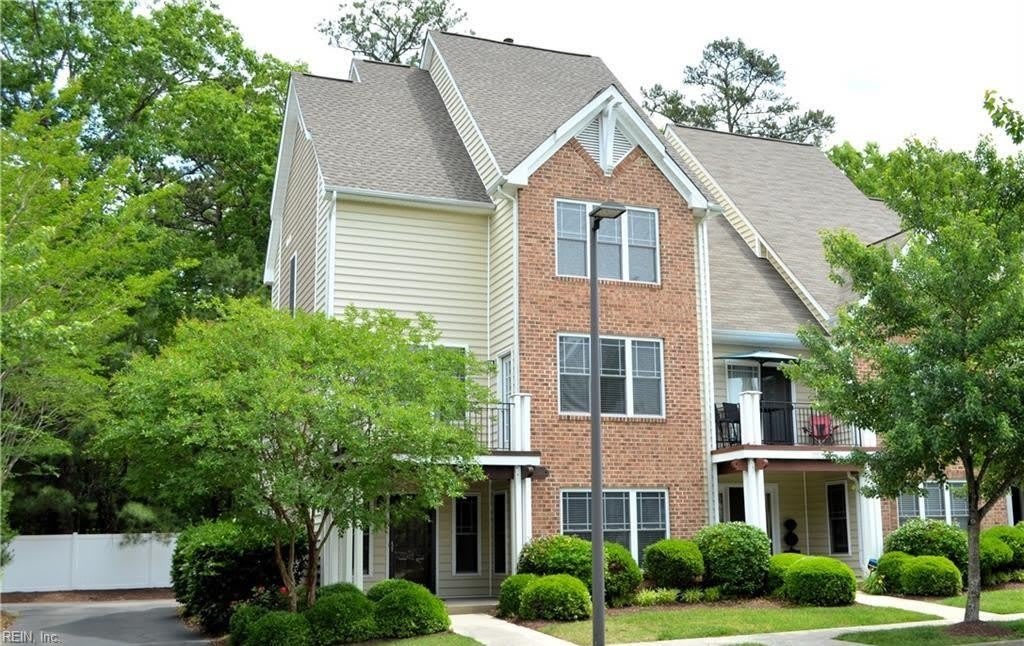 991 Hollymeade Circle