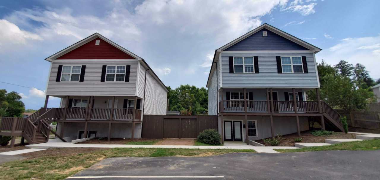 Radford, 5 BR / 5 BA, Available Aug 1st
