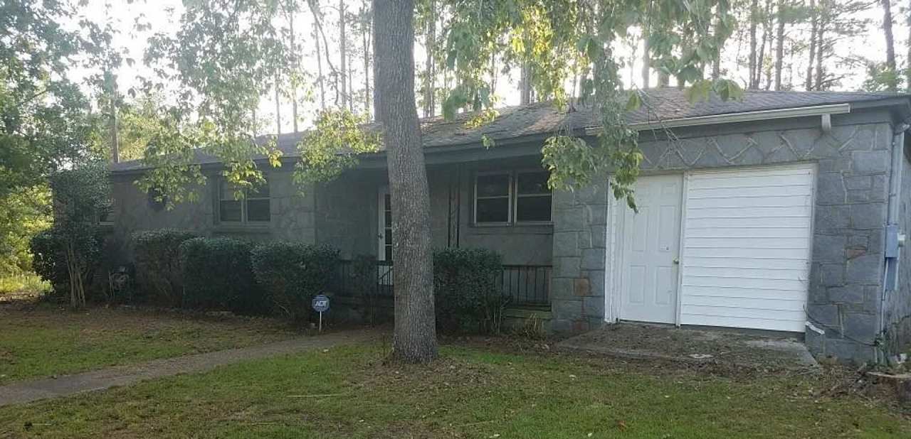 Three bedroom house near Fort Jackson
