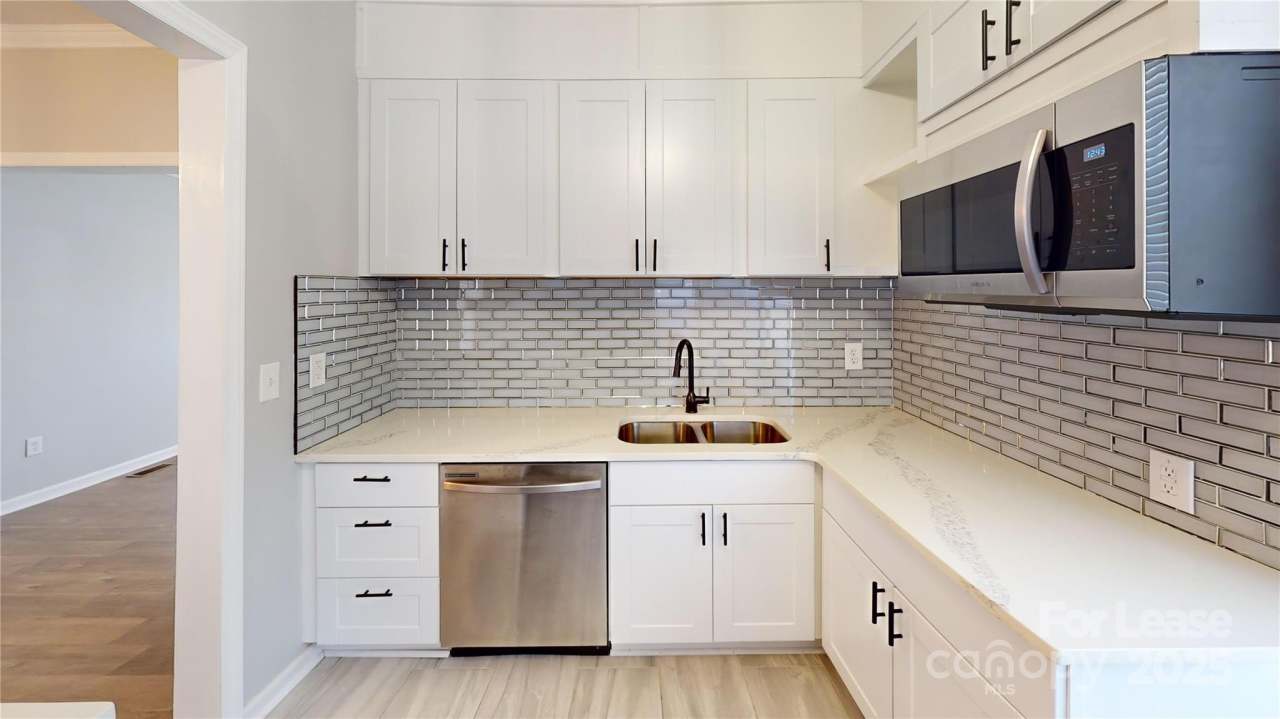 1521 Belvedere Avenue