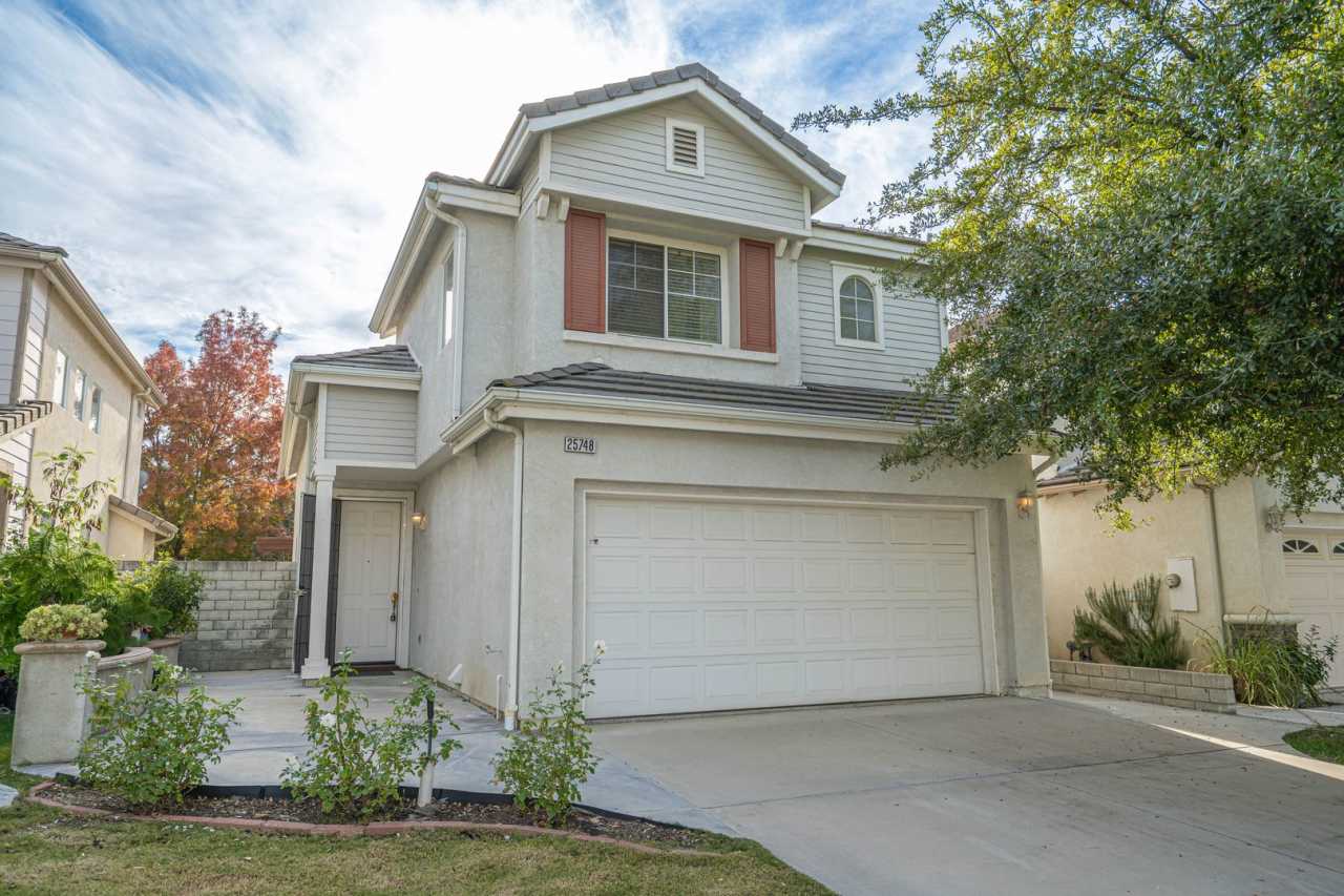 3 Bedroom Stevenson Ranch Home!