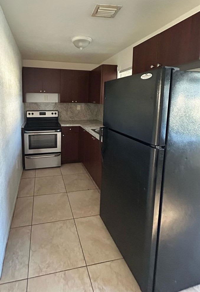 2140 Northwest 61st Street