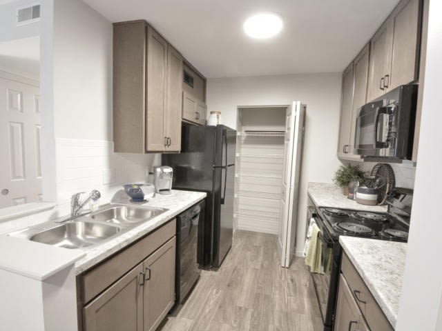 3501 Montgomery Rd Unit C21