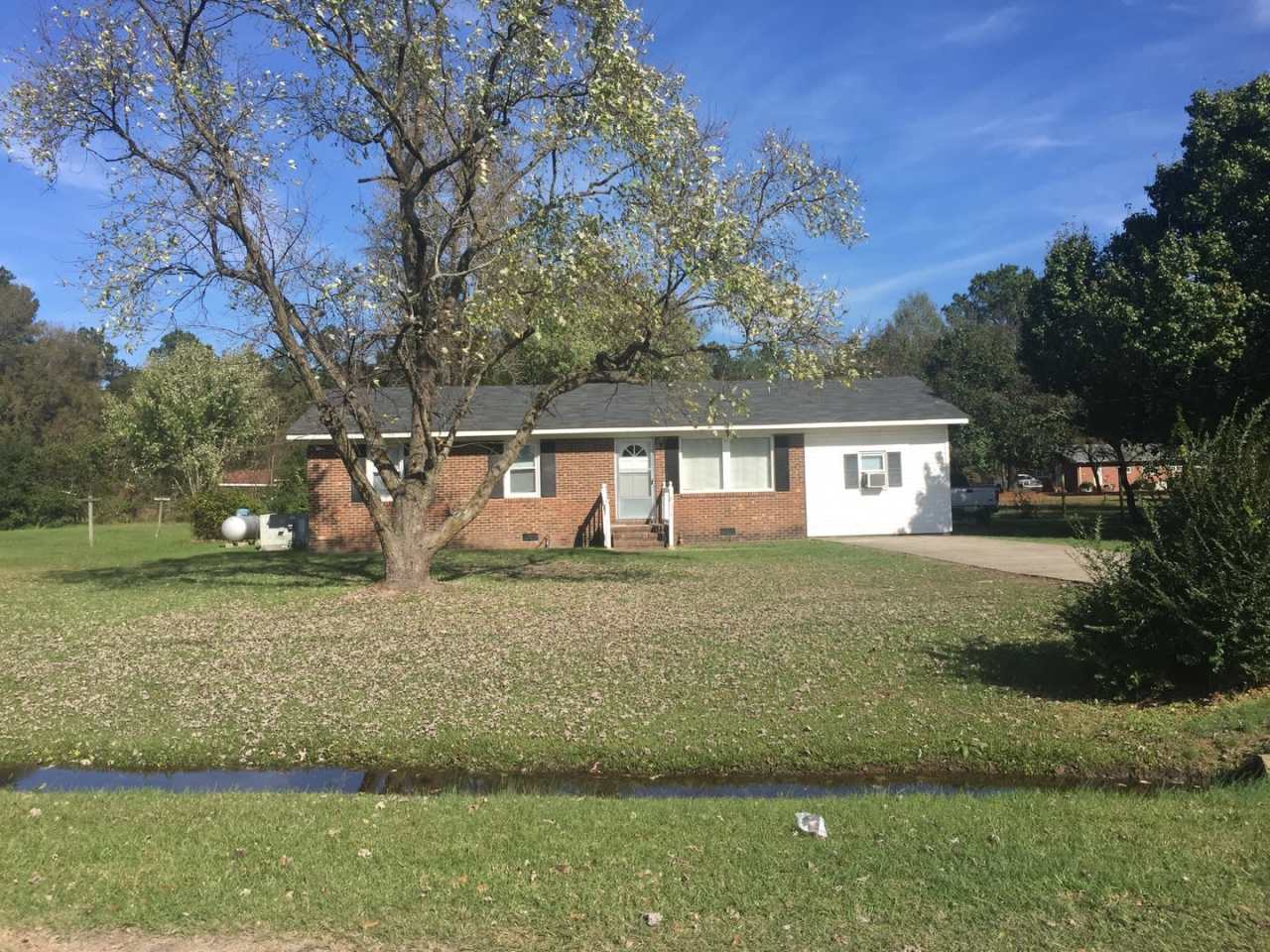 3 Bedroom Brick Ranch with Finished Bonus Room (no HVAC in bonus)