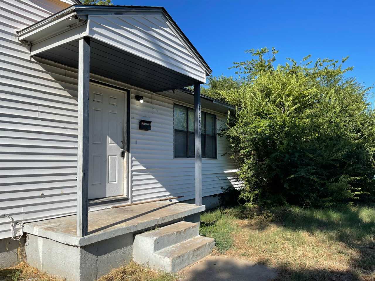 Renovated Adorable 4bd 1bth Home