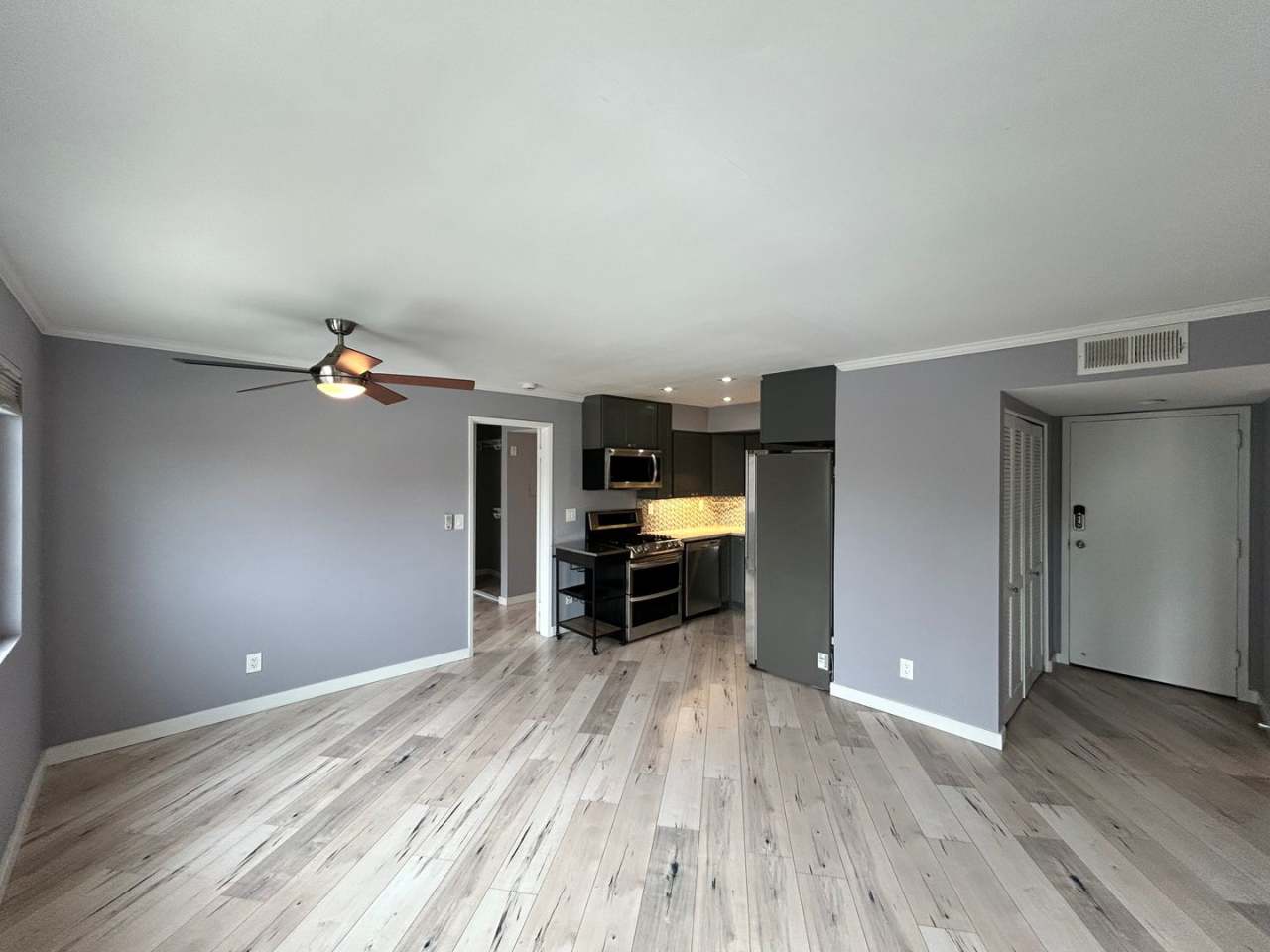 Beautiful 2BD/2BA W/ Reserved Parking and In-Unit Laundry in North Park!