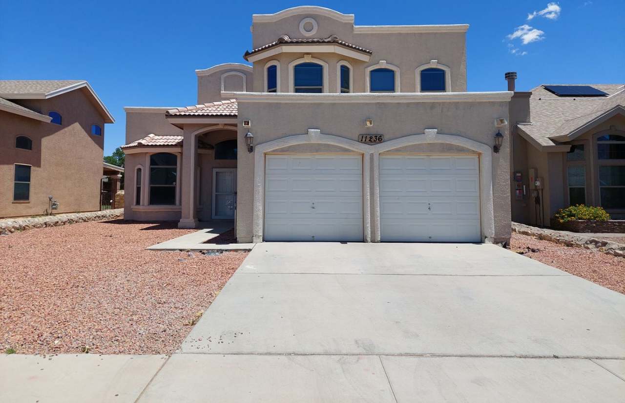4 BEDROOM 3 BATHROOM HOME close to Fort Bliss