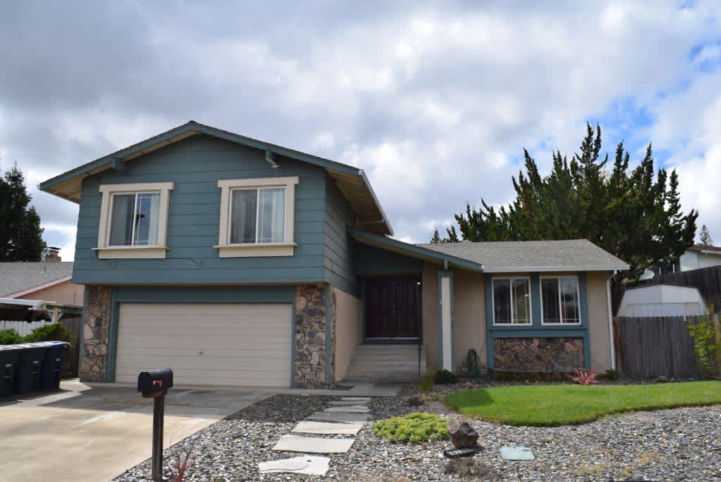 8250 Canyon Oak Drive