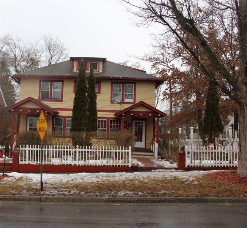 610 Mitchell Street