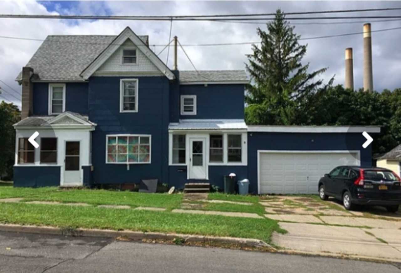 Large 4 bedroom+ . Oswego home, Breitbeck Park Area!!