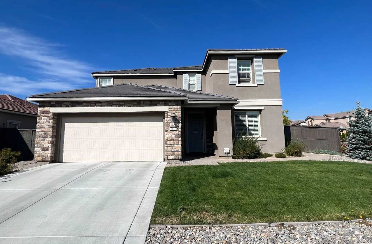 7047 Woodward Sparks 89436