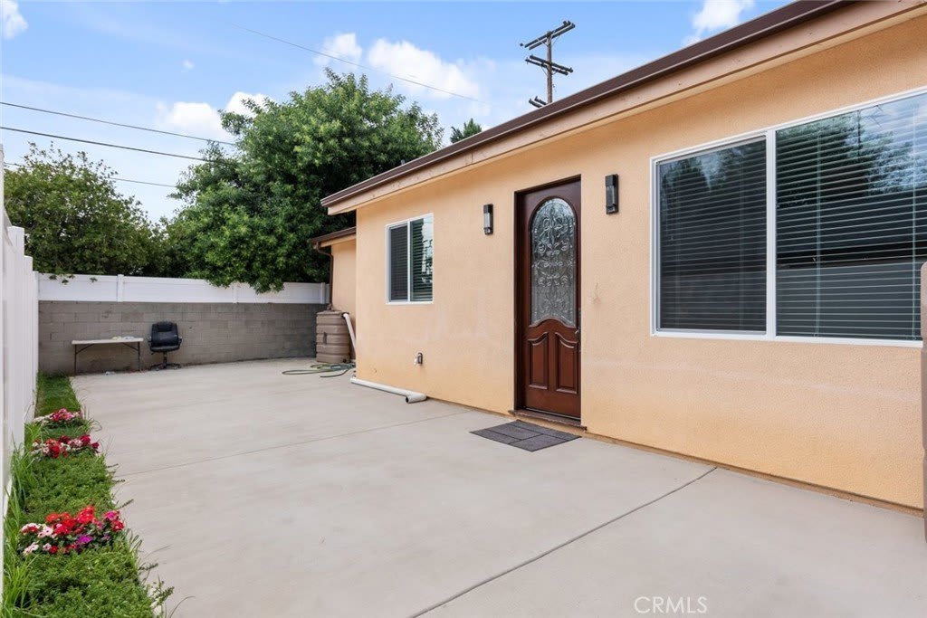 17223 Cantlay Street