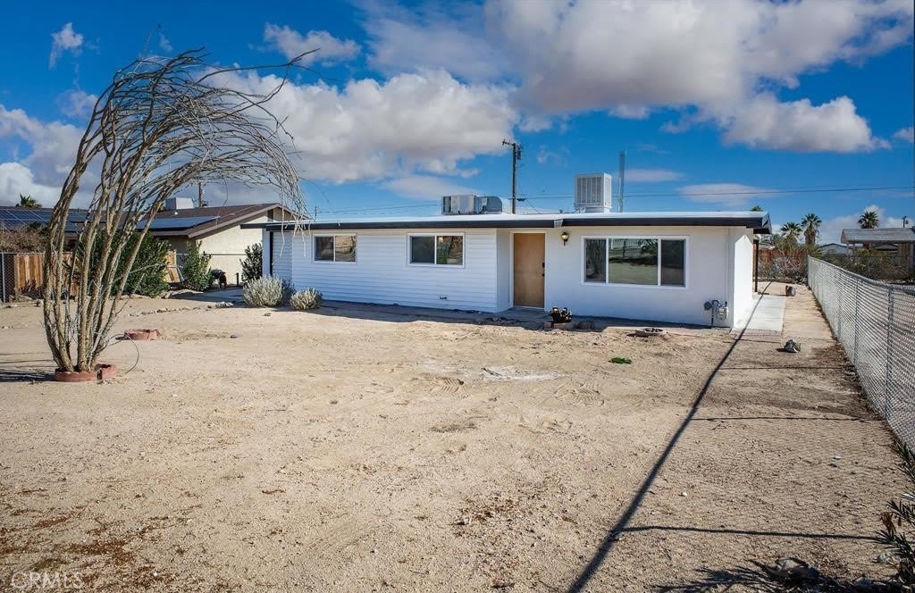 5363 Cahuilla Avenue