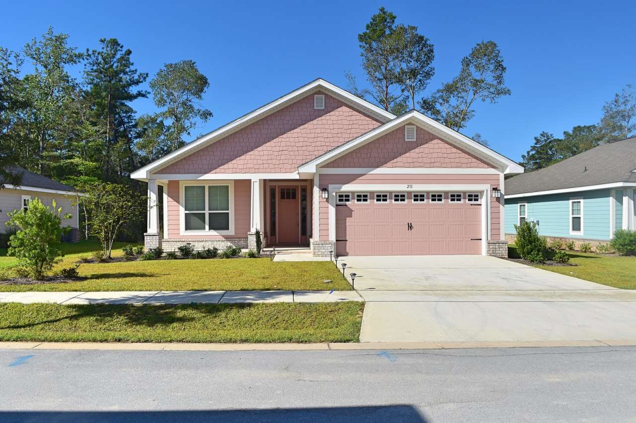 In Gated Lafayette Creek Landing-4 Bedroom 2 Bath in Freeport Available Now!