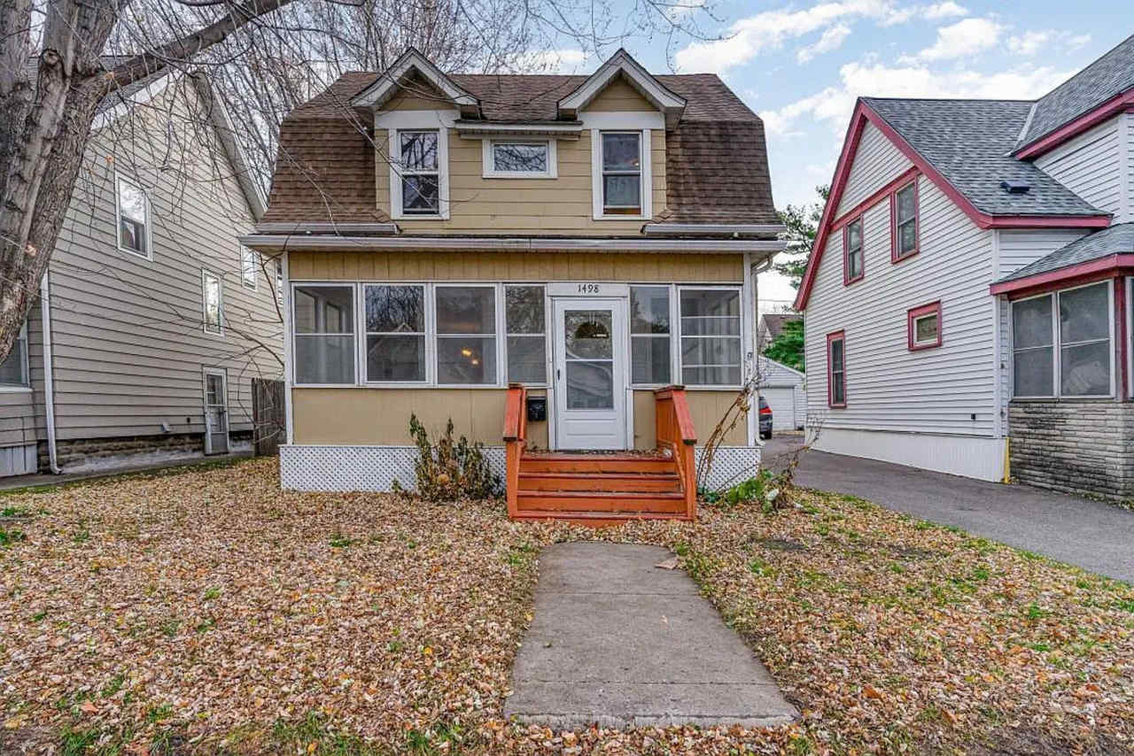 4 Bed unit available near Concordia University!!!