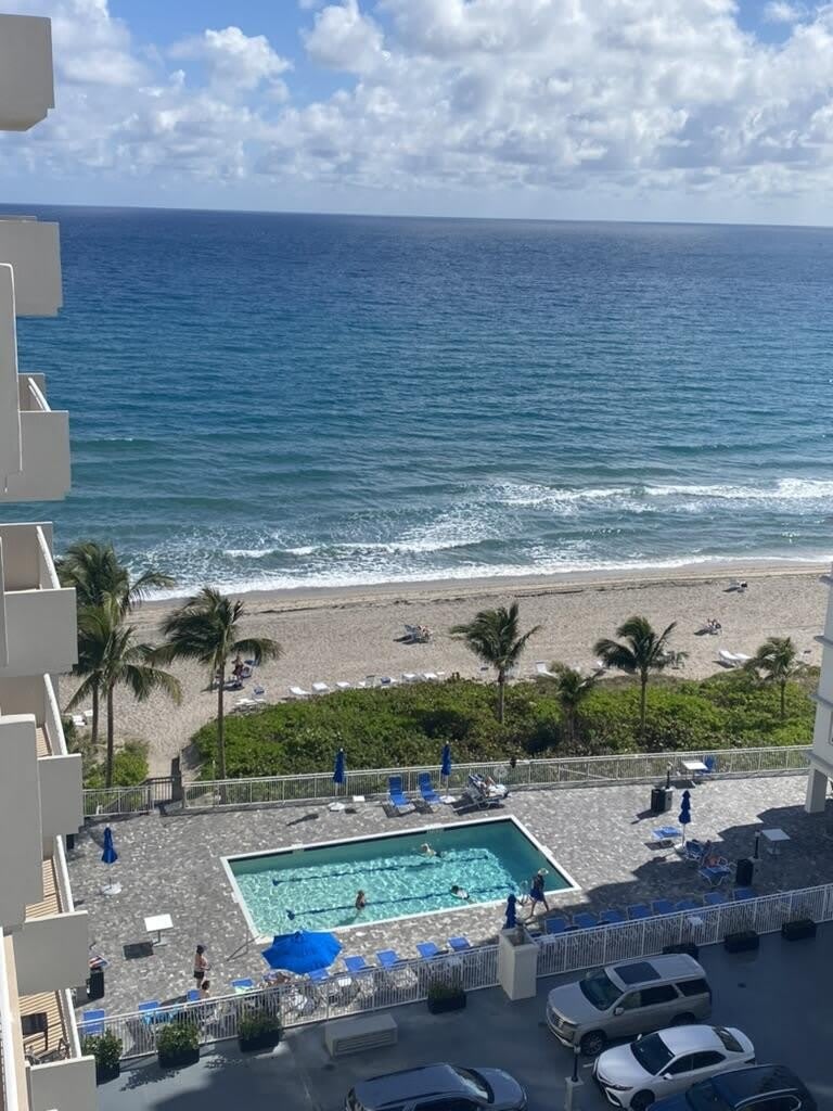 3221 S Ocean Boulevard