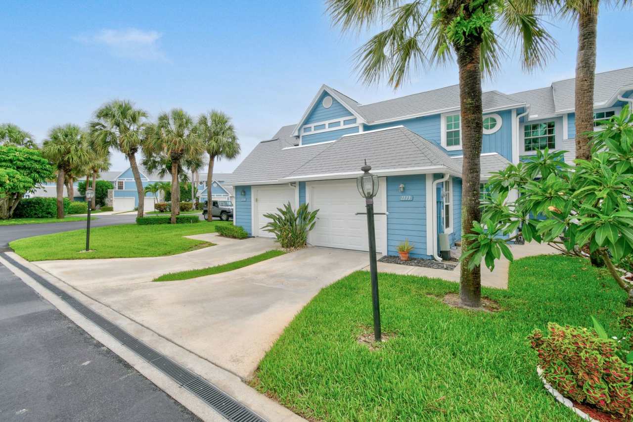 Lovely Beach Home In a Park-Like Community *Short Term-Seasonal Rental* *2025 Availability*