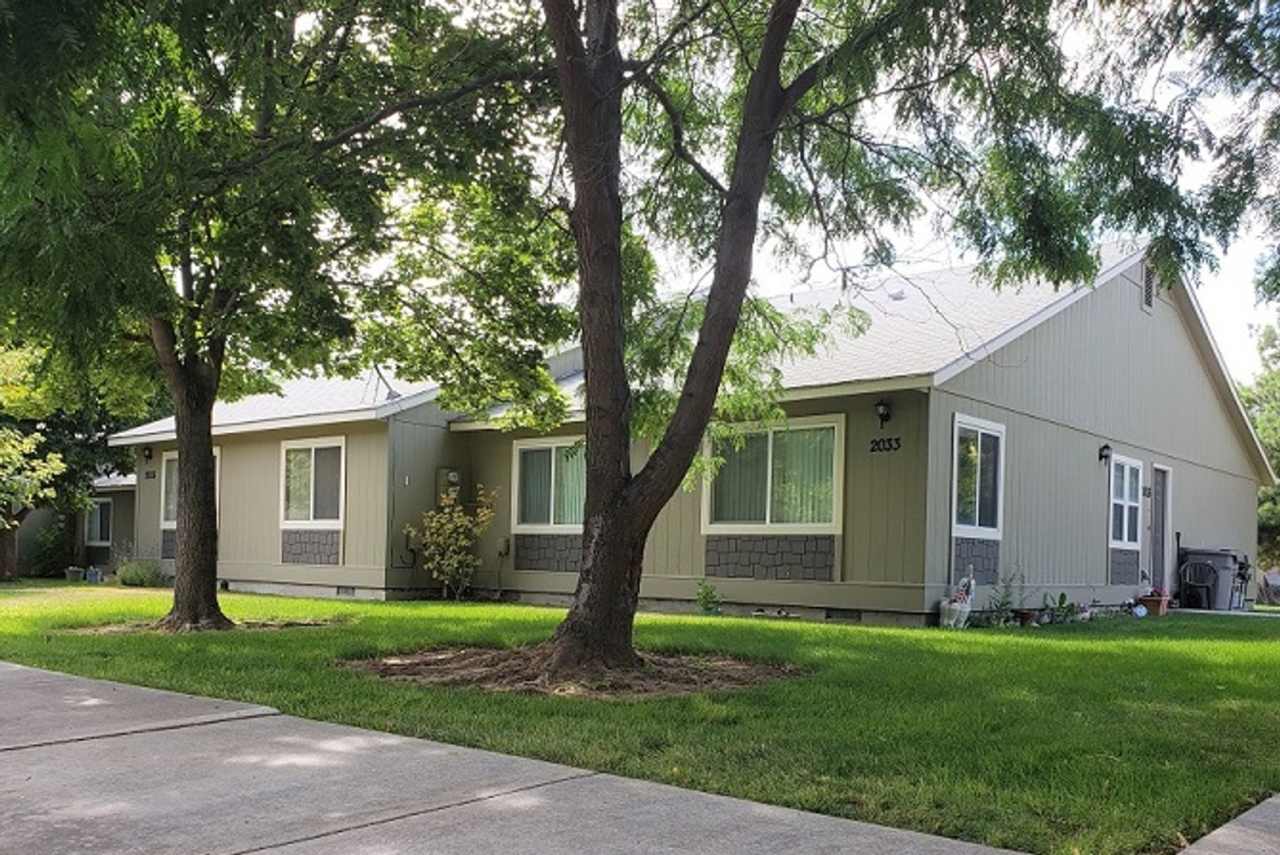 *Two Weeks Of Free Rent!! 3 bed 2 bath Single-Level townhome *Affordable Housing Property*