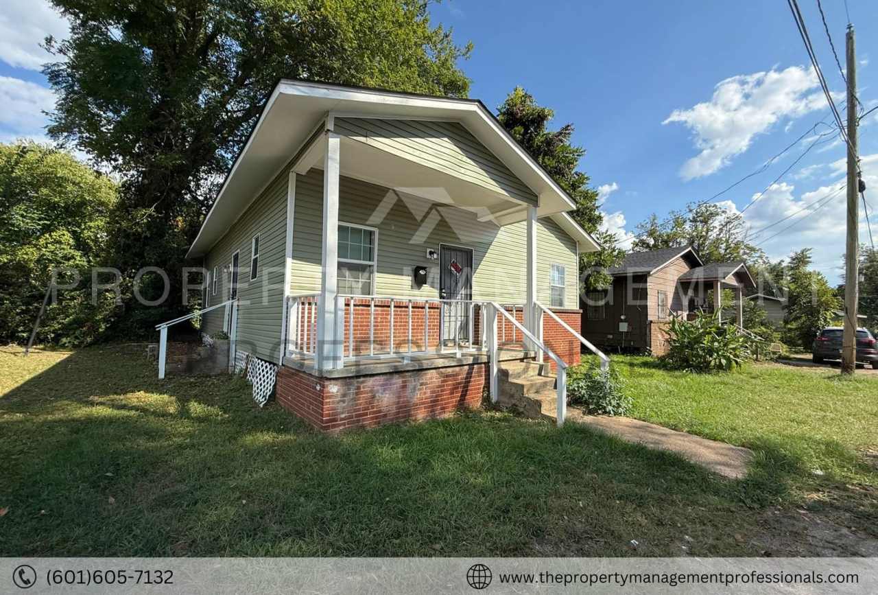 Cozy 4-Bedroom Home in a Convenient Location