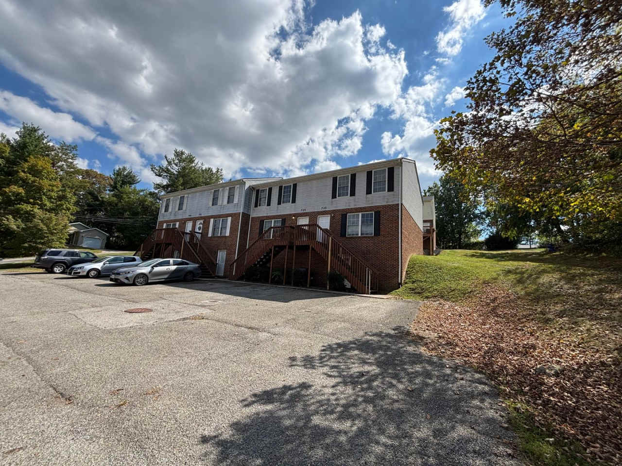 2 Bedroom, 1.5 Bath Townhouse