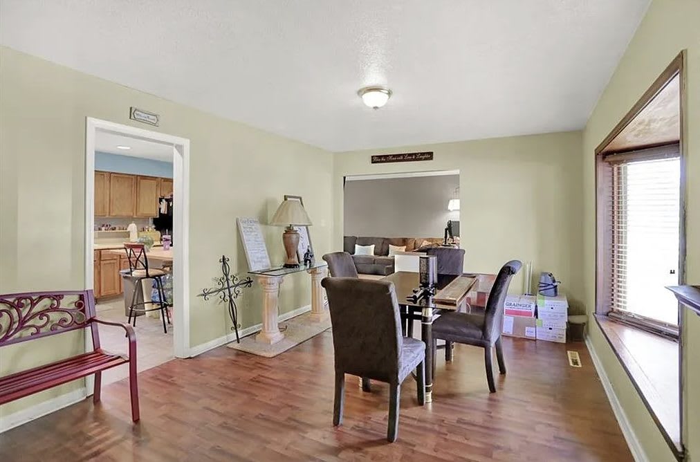 6037 East 43rd Street