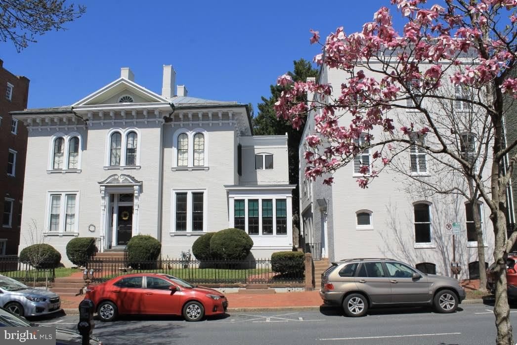 105 E CHURCH Street unit: 6