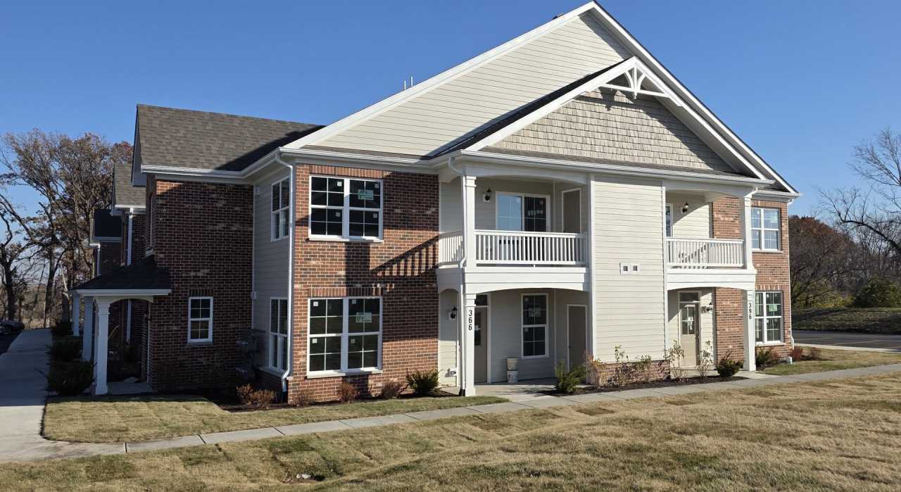 Douglas Fir-2Br/2Ba Rental Home-First Floor