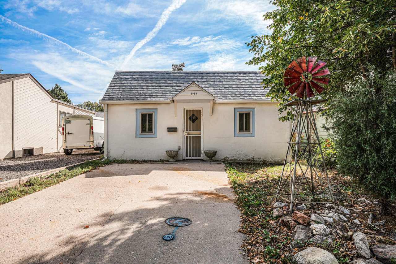 Fantastic House In Desirable Englewood Neighborhood