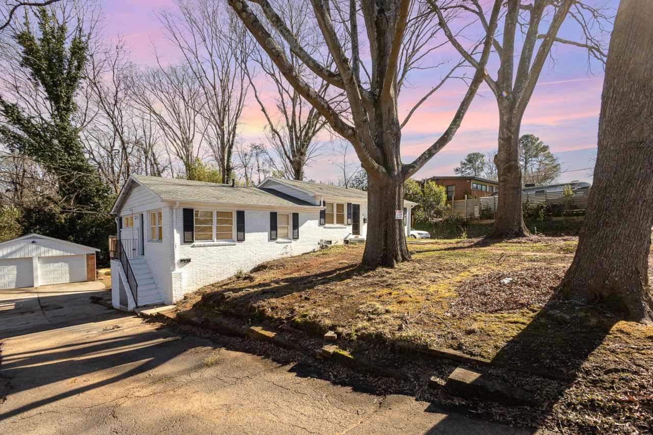 6037 Ingleside Drive - A