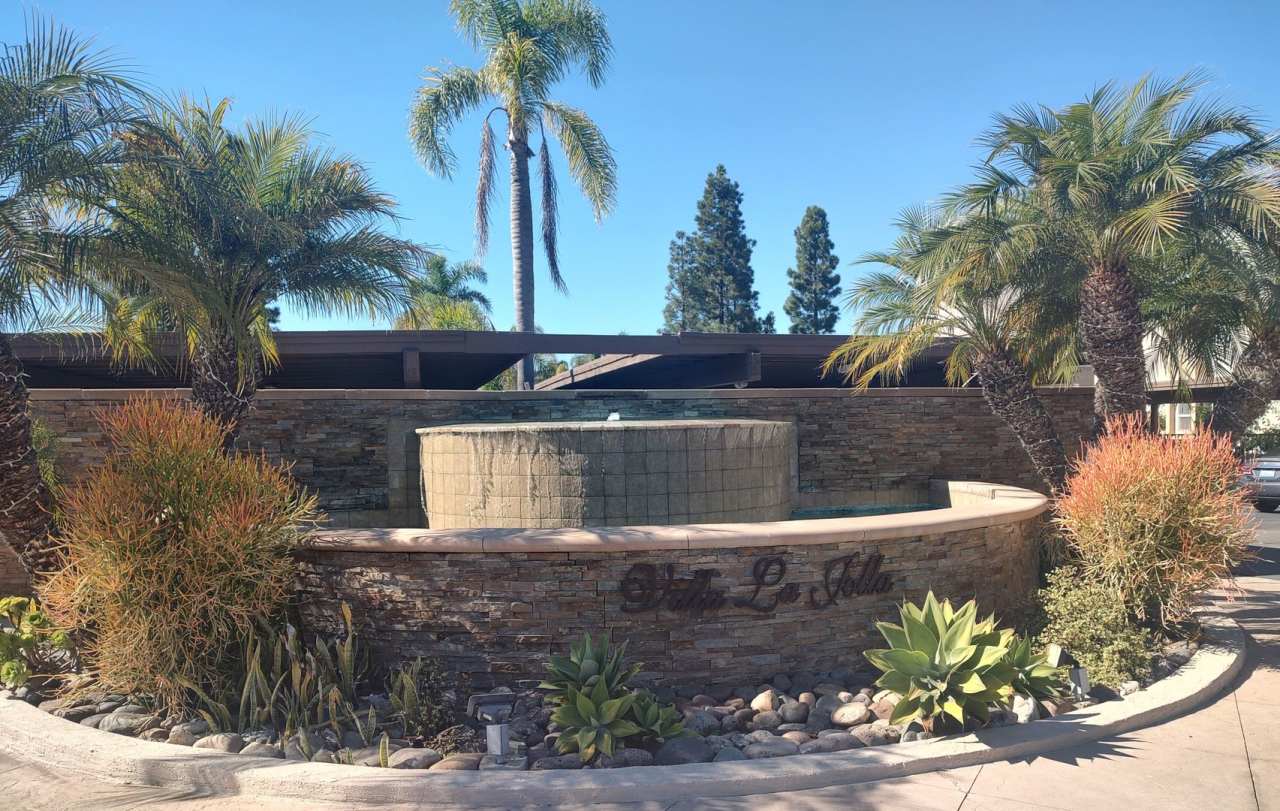 Villa La Jolla Condo in the Heart of it All!