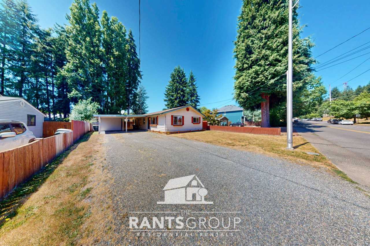 Charming 2-Bedroom Duplex in Tumwater!