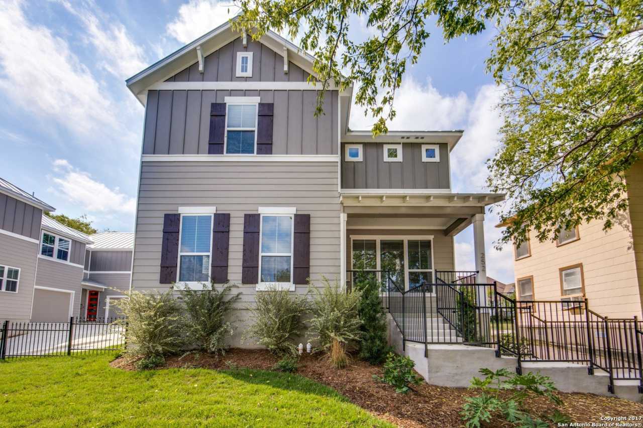 252 Claremont unit: 101