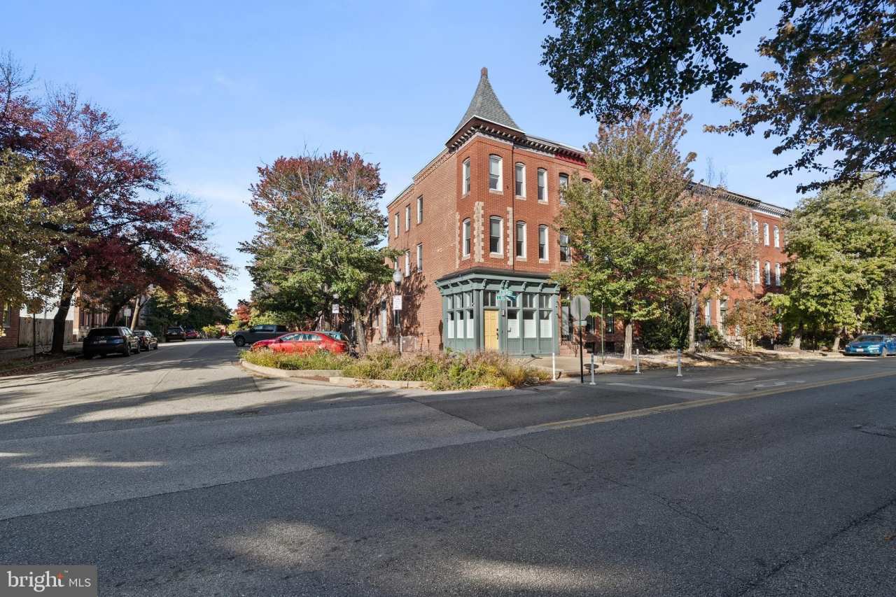 2200 E BALTIMORE Street E