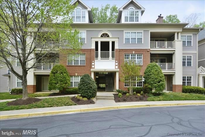127 TIMBERBROOK Lane unit: 203