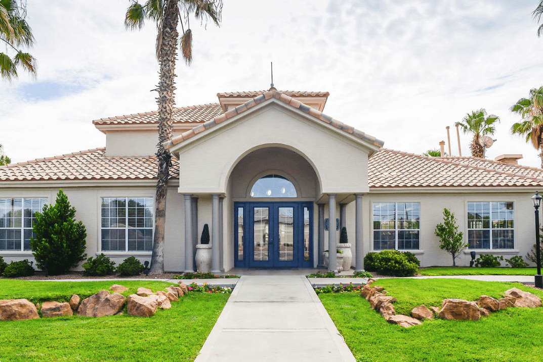 Lifestyles at Los Paseos Apartments