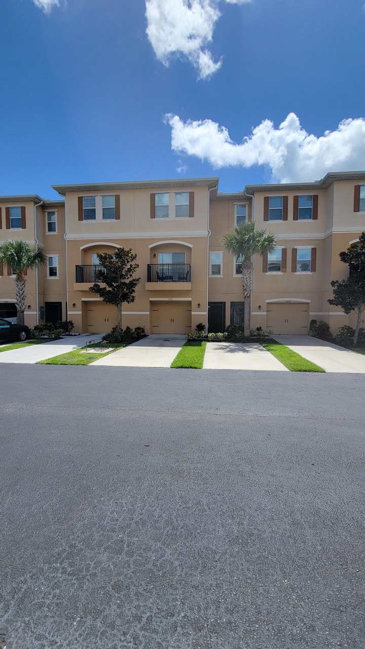 5520 White Marlin Ct