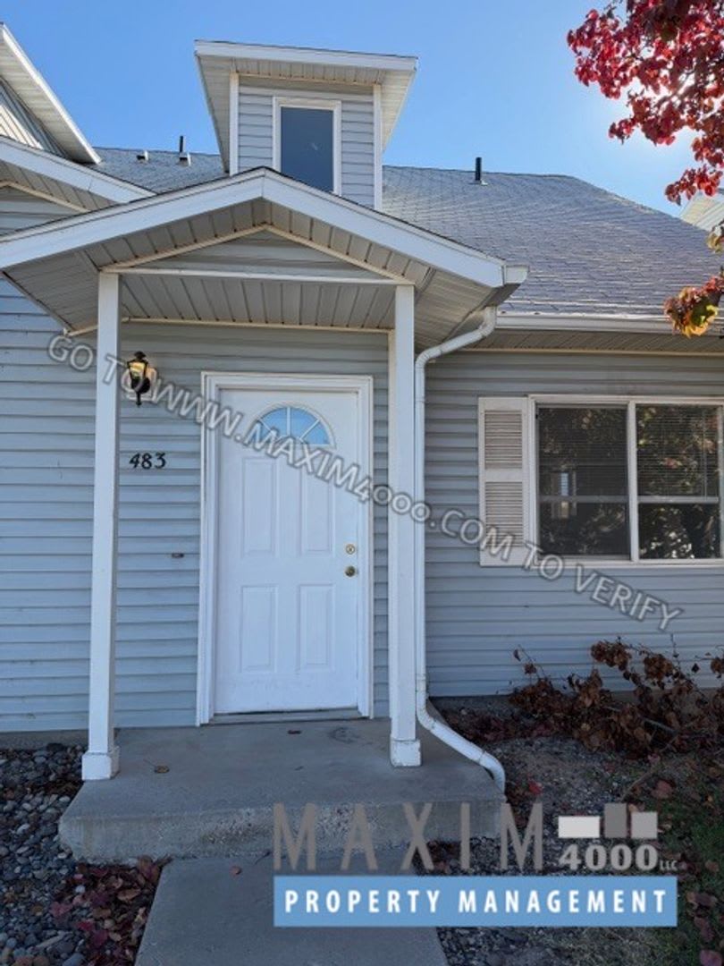 483 DAVID COURT - 3BR TOWNHOUSE IN FRUITA