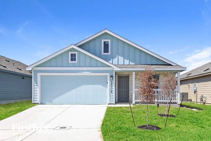 10714 Vinateros Drive