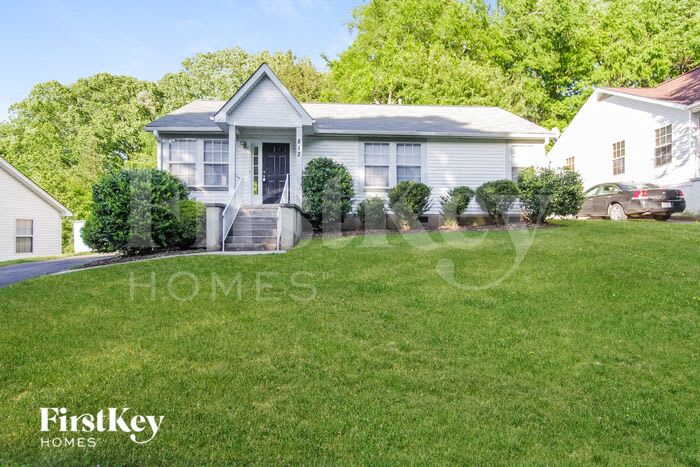 812 Silver Court